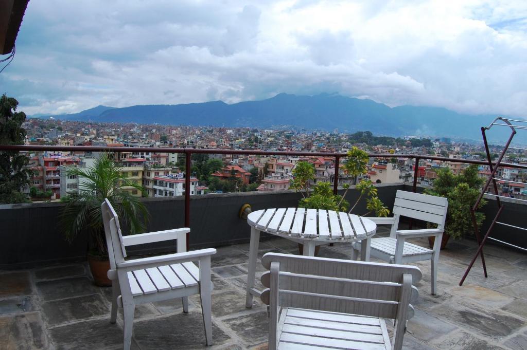 Hotel Sunset View Kathmandu Exteriör bild